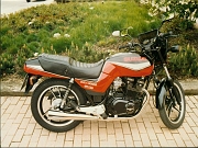 1_Suzuki_GSX400S_1987